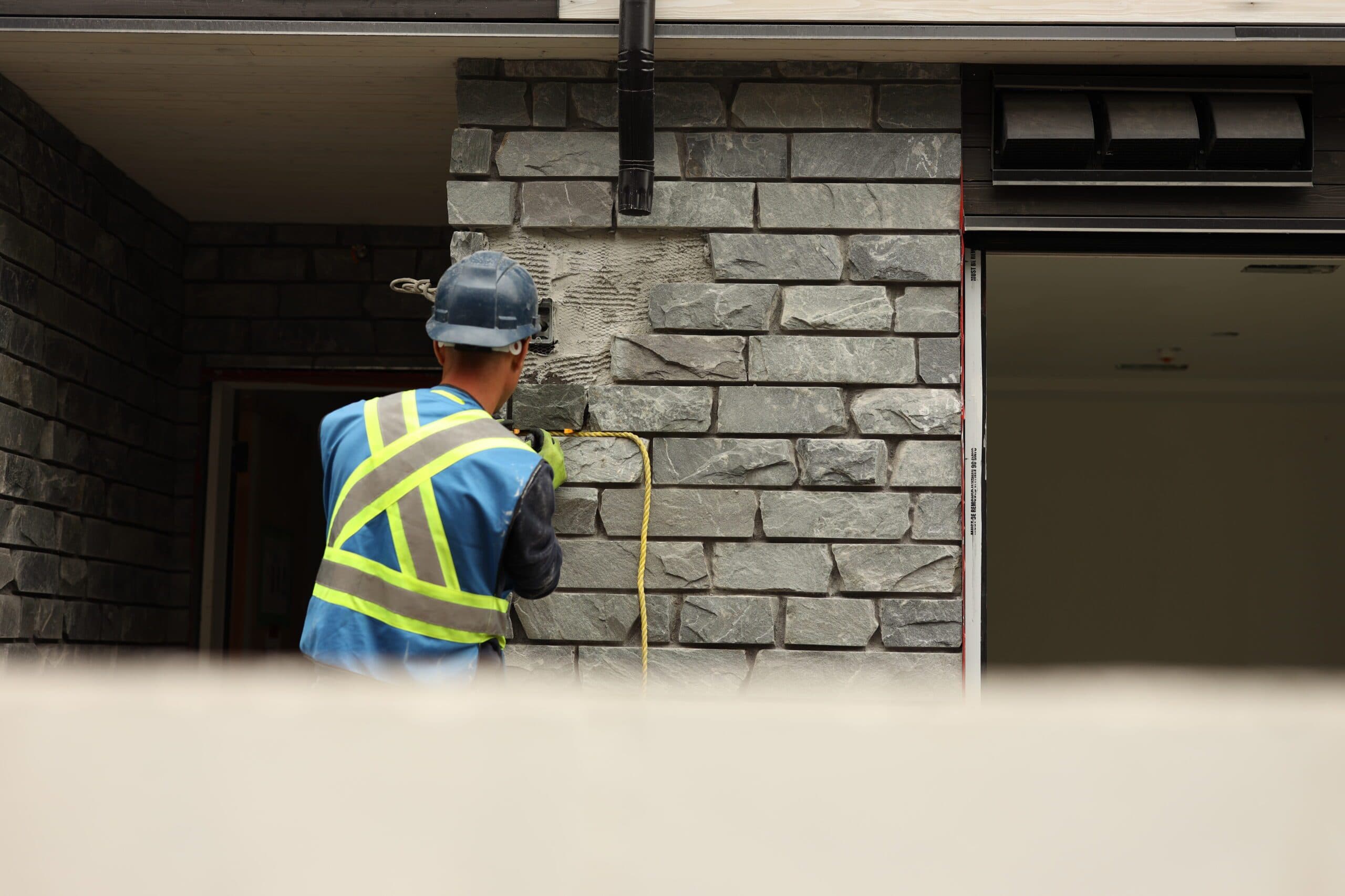 Cultured stone veneer install. Masonry & Stone, Greater Vancouver